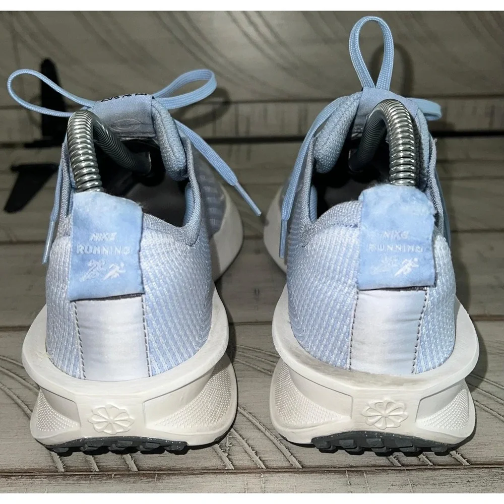 Nike Interact Run Women's Size 7.5 Running Shoes